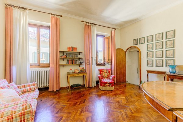 casa indipendente in vendita a Pistoia in zona Centro Città
