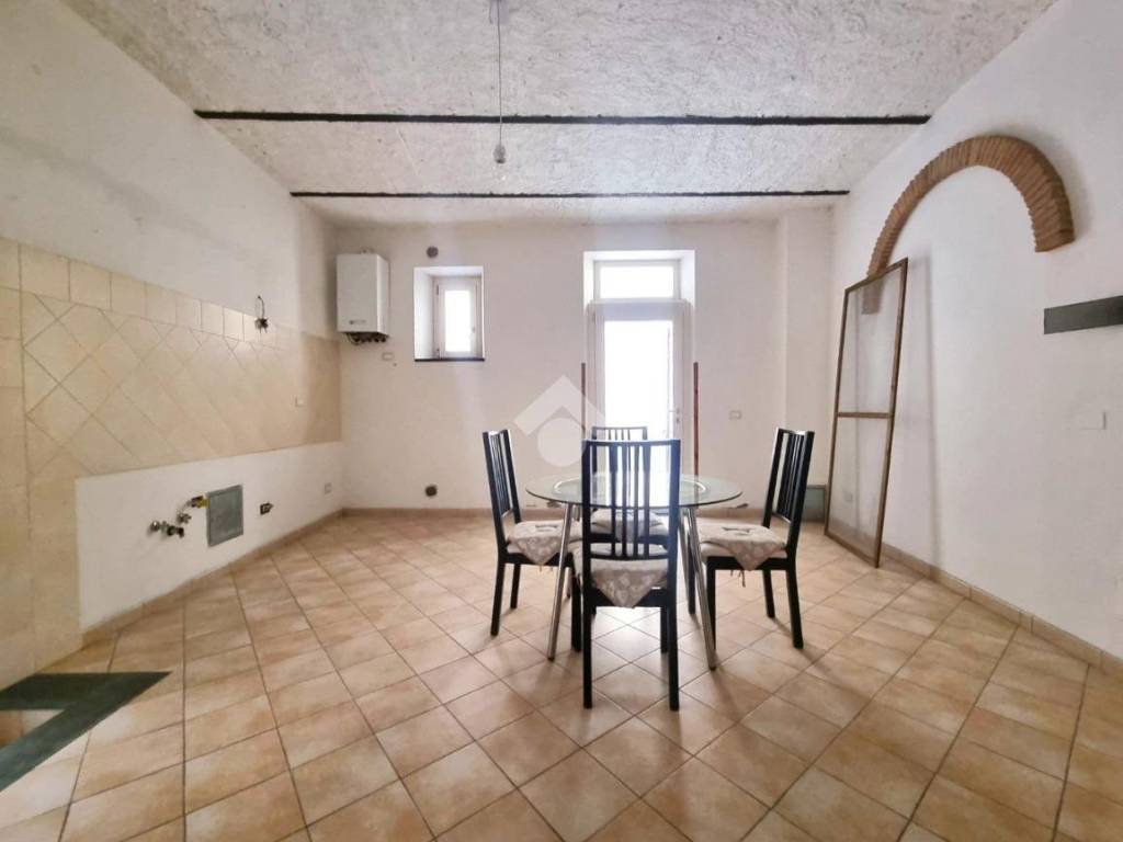 appartamento in vendita a Pistoia in zona Centro Città