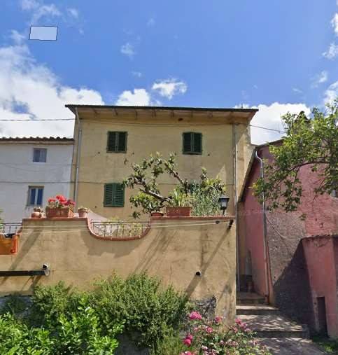 appartamento in vendita a Pistoia in zona Valdibrana