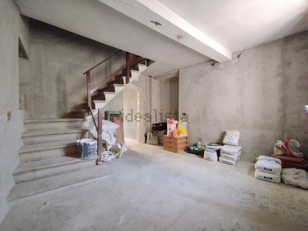 casa indipendente in vendita a Pistoia in zona Le Grazie