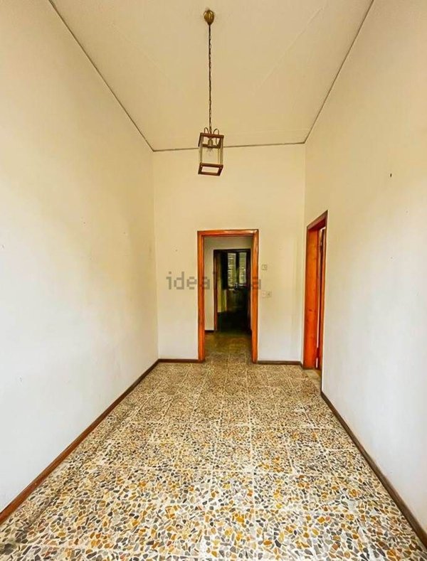 casa indipendente in vendita a Pistoia in zona Centro Città