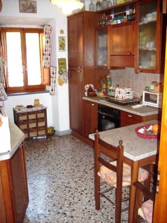 casa indipendente in vendita a Pistoia in zona Le Grazie