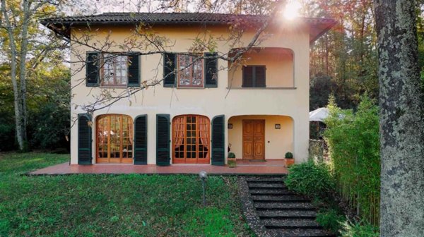 casa indipendente in vendita a Pistoia in zona Stadio