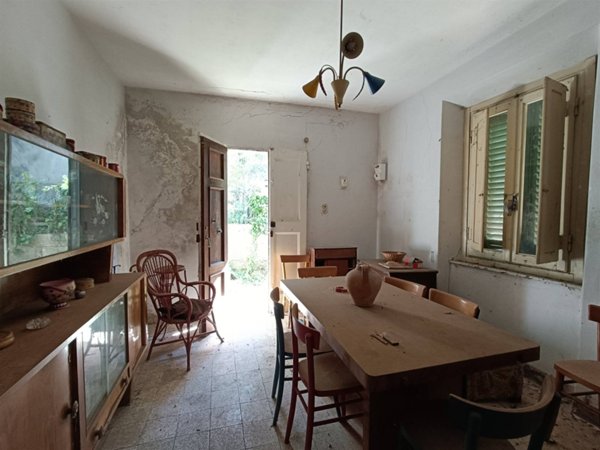 casa indipendente in vendita a Pistoia
