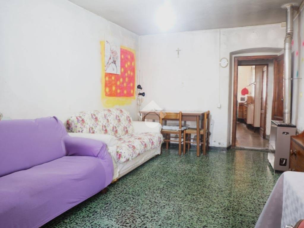 casa indipendente in vendita a Pistoia in zona Santomoro