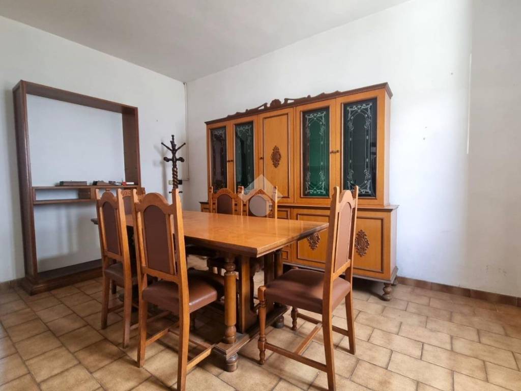 casa indipendente in vendita a Pistoia in zona Centro Città