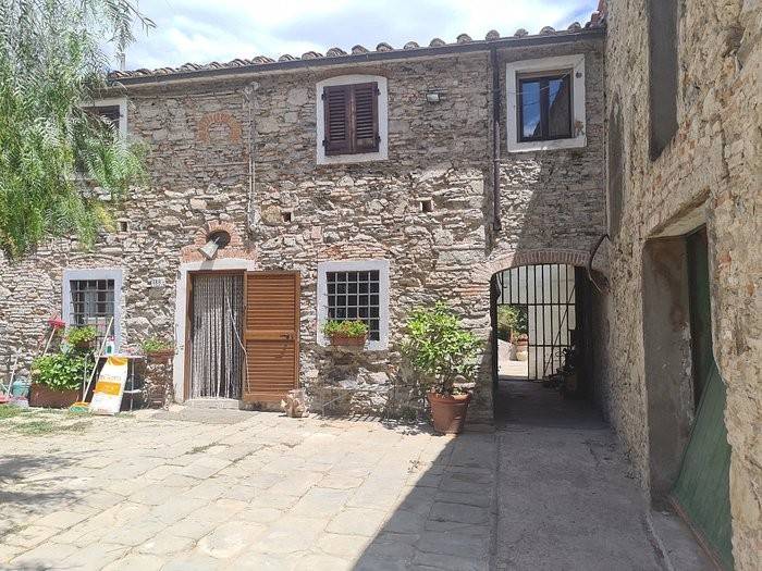casa indipendente in vendita a Pistoia in zona San Felice