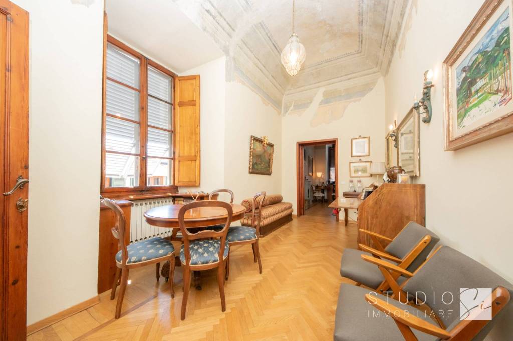 appartamento in vendita a Pistoia in zona Centro Città
