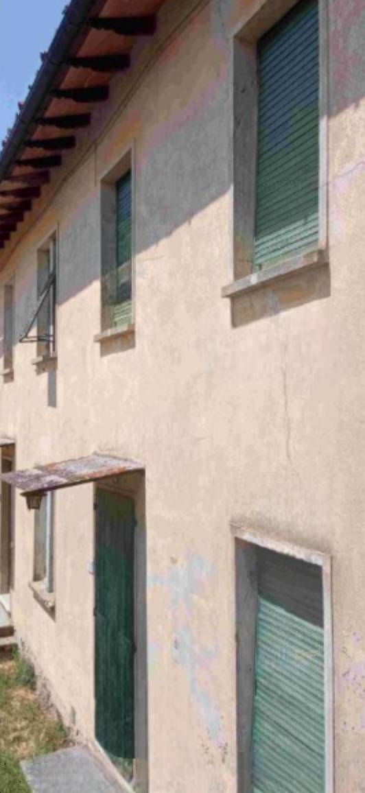 appartamento in vendita a Pistoia in zona Campiglio