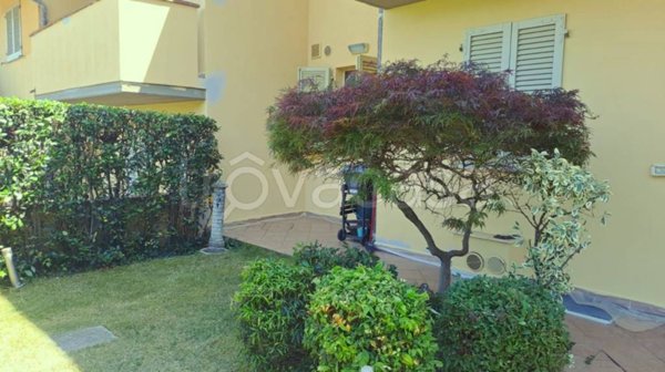 casa indipendente in vendita a Pistoia in zona Arcigliano