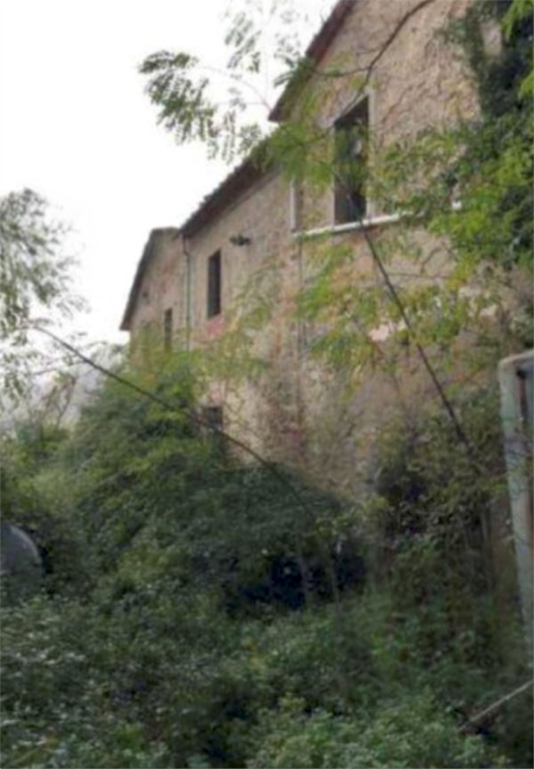 casa indipendente in vendita a Pistoia
