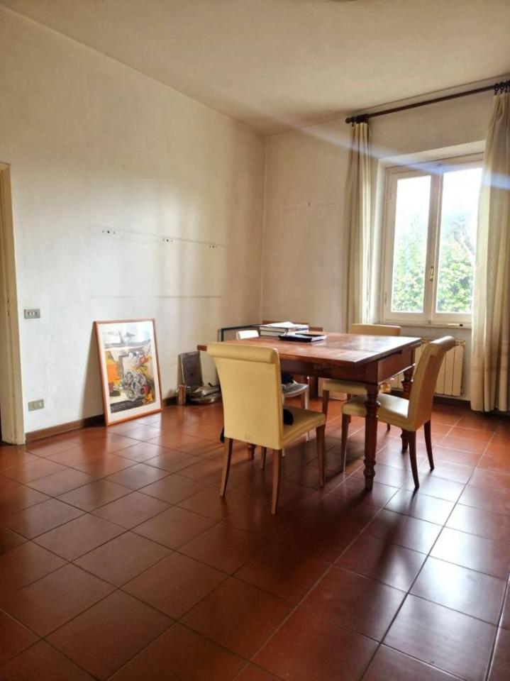 casa indipendente in vendita a Pistoia in zona Bottegone