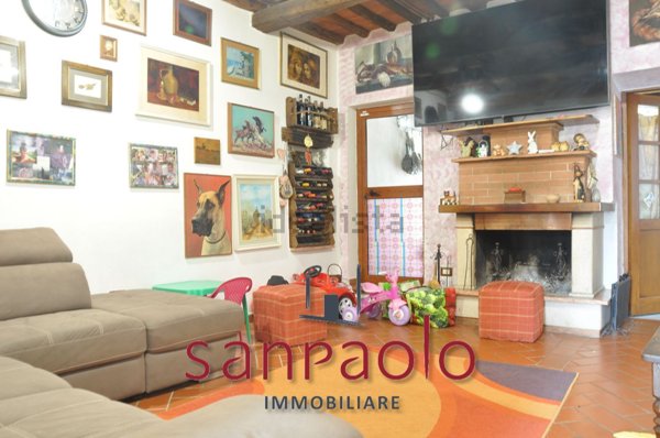 casa indipendente in vendita a Pistoia in zona Le Grazie