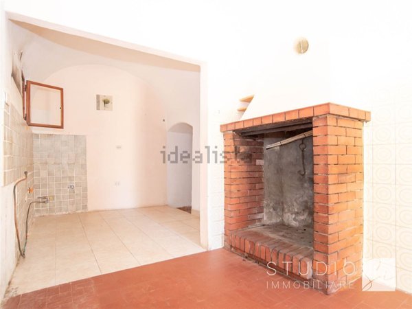 casa indipendente in vendita a Pistoia in zona Valdibure