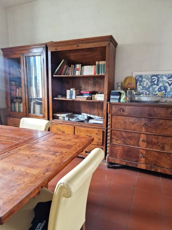 casa indipendente in vendita a Pistoia in zona Bottegone