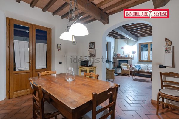 casa indipendente in vendita a Pistoia in zona Pontelungo