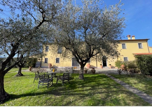 casa semindipendente in vendita a Pistoia