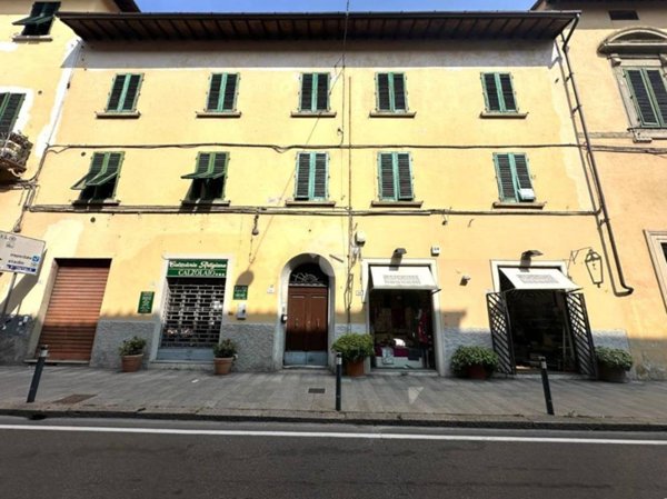 appartamento in vendita a Pistoia in zona Centro Città