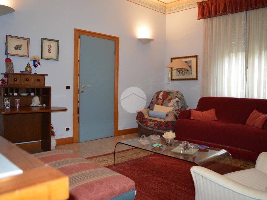 casa indipendente in vendita a Pistoia in zona Centro Città