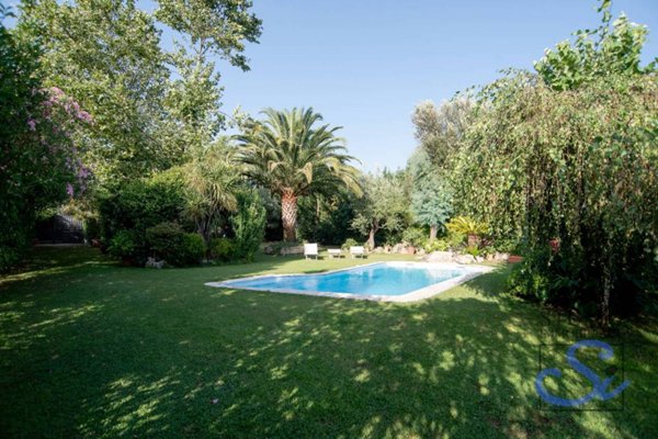 casa indipendente in vendita a Pistoia in zona Centro Città