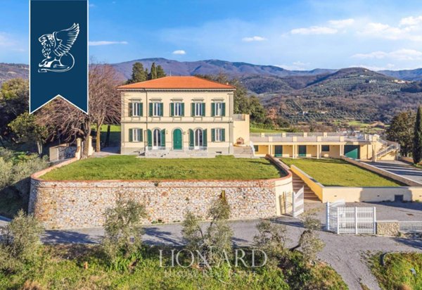villa in vendita a Pistoia in zona Stadio