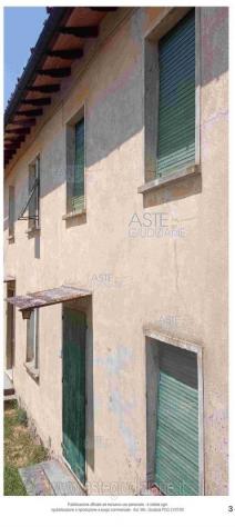 casa indipendente in vendita a Pistoia in zona Campiglio