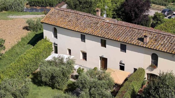 casa indipendente in vendita a Pistoia in zona Centro Città