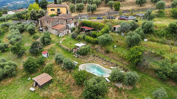 casa indipendente in vendita a Pistoia