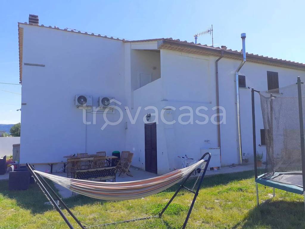 casa indipendente in vendita a Pistoia
