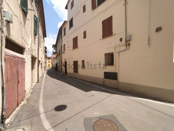 casa indipendente in vendita a Pistoia