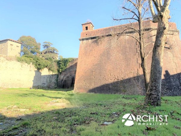 intera palazzina in vendita a Pistoia