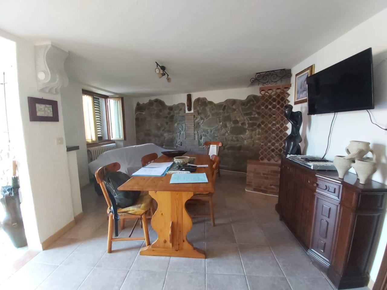 casa indipendente in vendita a Pistoia in zona Baggio