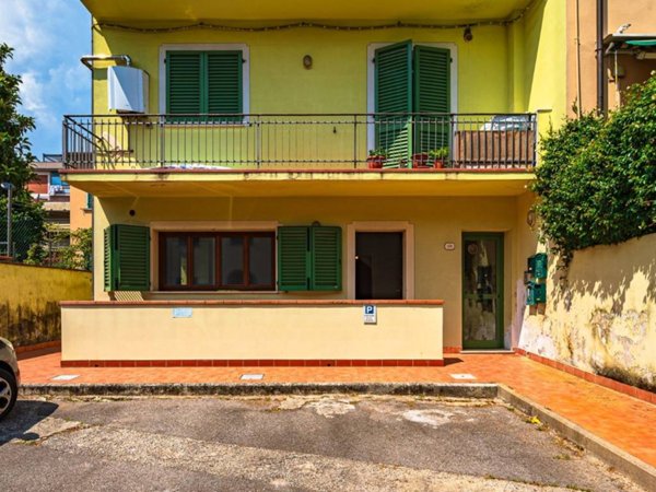 appartamento in vendita a Pistoia in zona Stadio