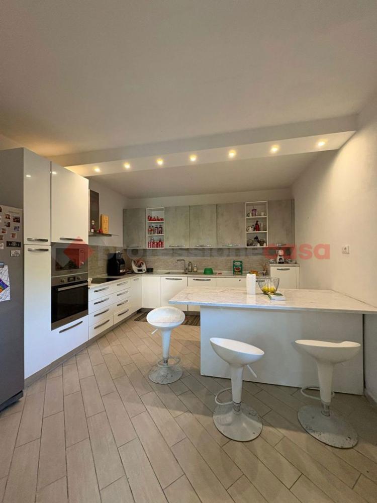 casa indipendente in vendita a Pistoia in zona Spazzavento