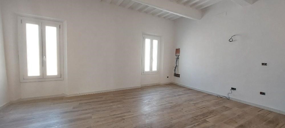 appartamento in vendita a Pistoia in zona Centro Città