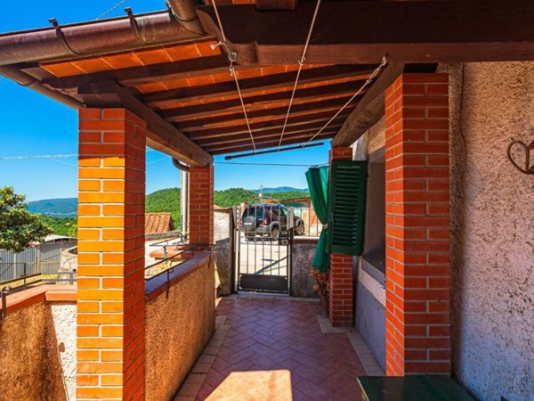 appartamento in vendita a Pistoia in zona Valdibure