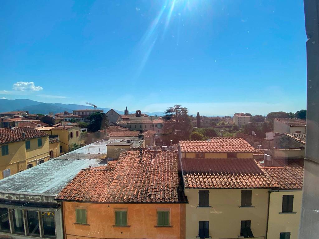 appartamento in vendita a Pistoia in zona Centro Città