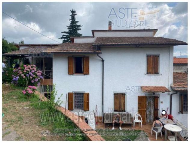 trivano in vendita a Pistoia in zona Cireglio