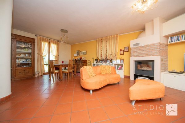 casa indipendente in vendita a Pistoia in zona Stadio