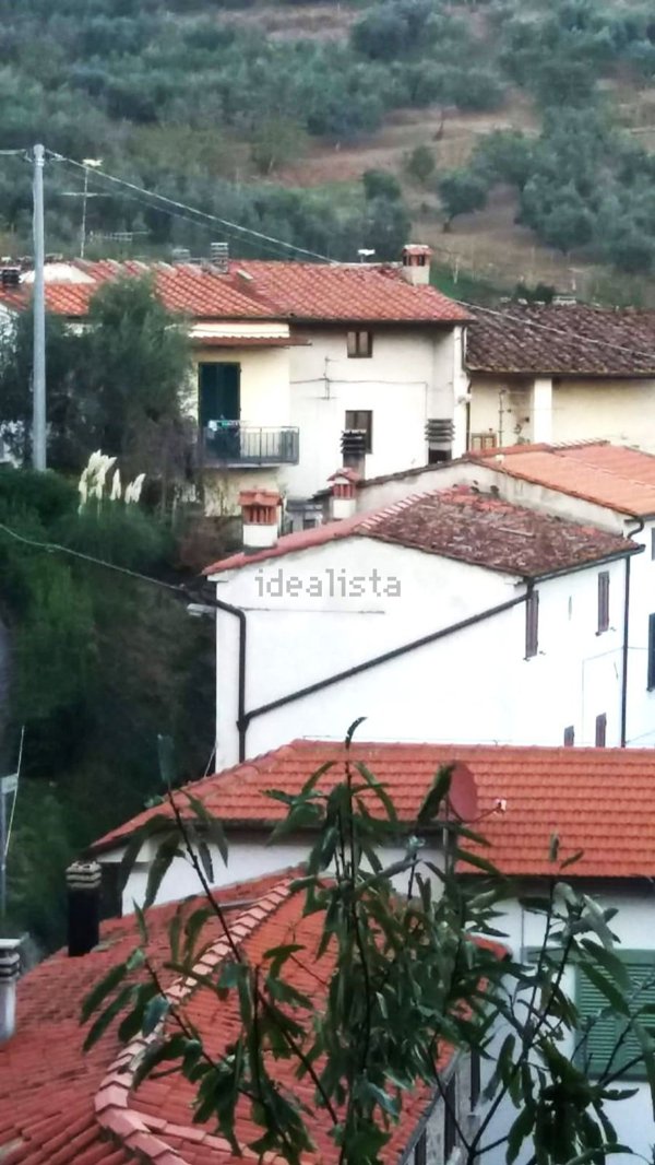 casa indipendente in vendita a Pistoia