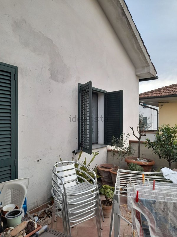 casa indipendente in vendita a Pistoia