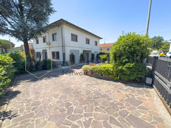 appartamento in vendita a Pistoia in zona Spazzavento