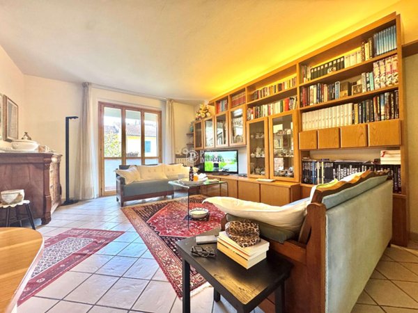 casa indipendente in vendita a Pistoia in zona Santomoro