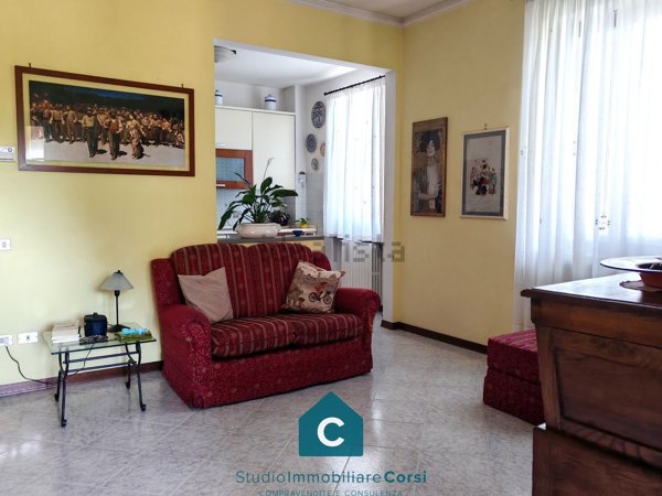 casa indipendente in vendita a Pistoia in zona Bottegone