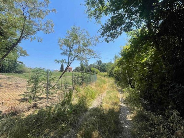 casa indipendente in vendita a Pistoia in zona Arcigliano