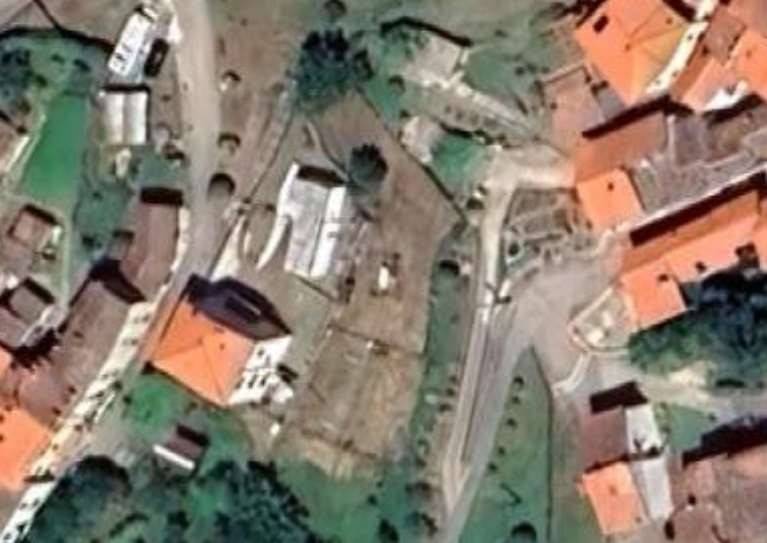 casa indipendente in vendita a Pistoia in zona Cireglio