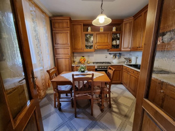casa indipendente in vendita a Pistoia