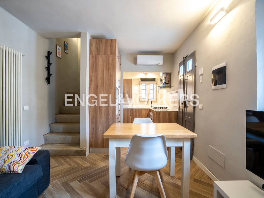 casa indipendente in vendita a Pistoia in zona Centro Città