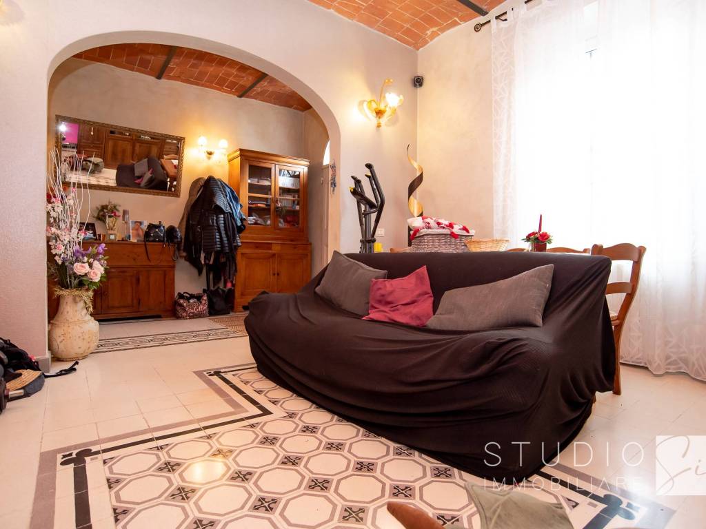 casa indipendente in vendita a Pistoia
