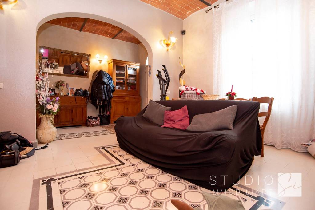 casa indipendente in vendita a Pistoia in zona Centro Città